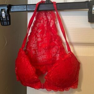 Victoria’s Secret pink bra